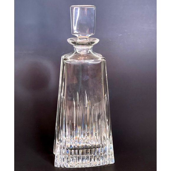 Crystal Liquor Decanter and Stopper Vintage Glass 12" x 4.5" 24 oz - Picture 2 of 9